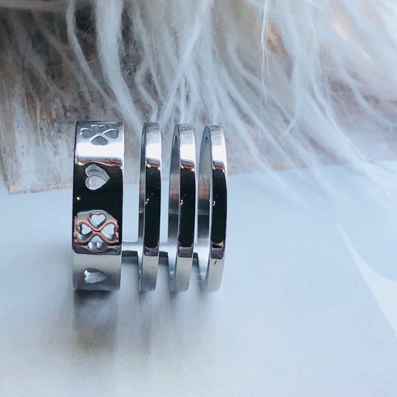 Silver Ring Heart Four Leaf Clover Size 9 flowers - Picture 3 of 7